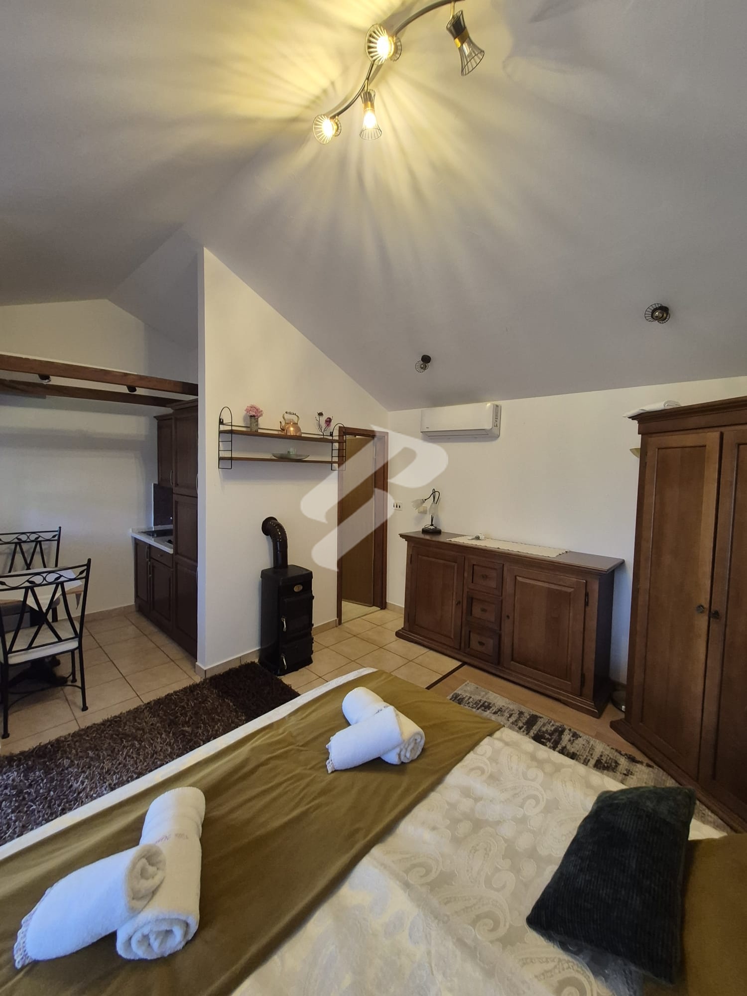 MARČANA, villa con due piscine e 2500m2 di giardino