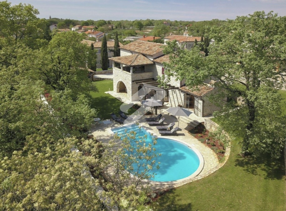 Tinjan - Villa di Pietra di Lusso con Piscina e Fascino Autentico dell’Istria
