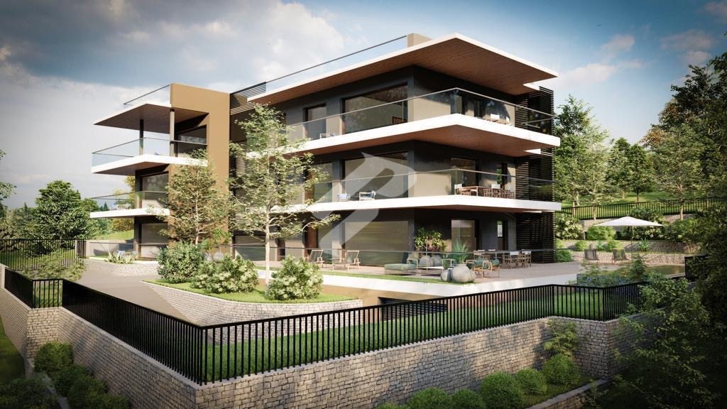 Penthouse s krovnom terasom i bazenom